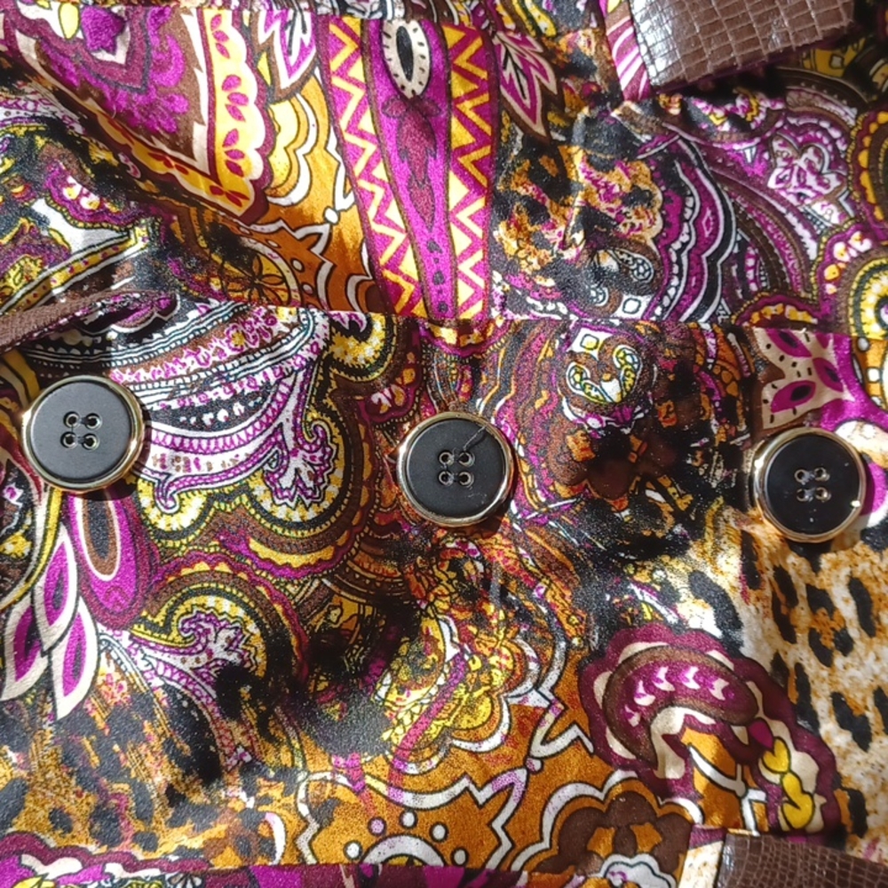 Lulumari jacket. - Picture 3 of 7